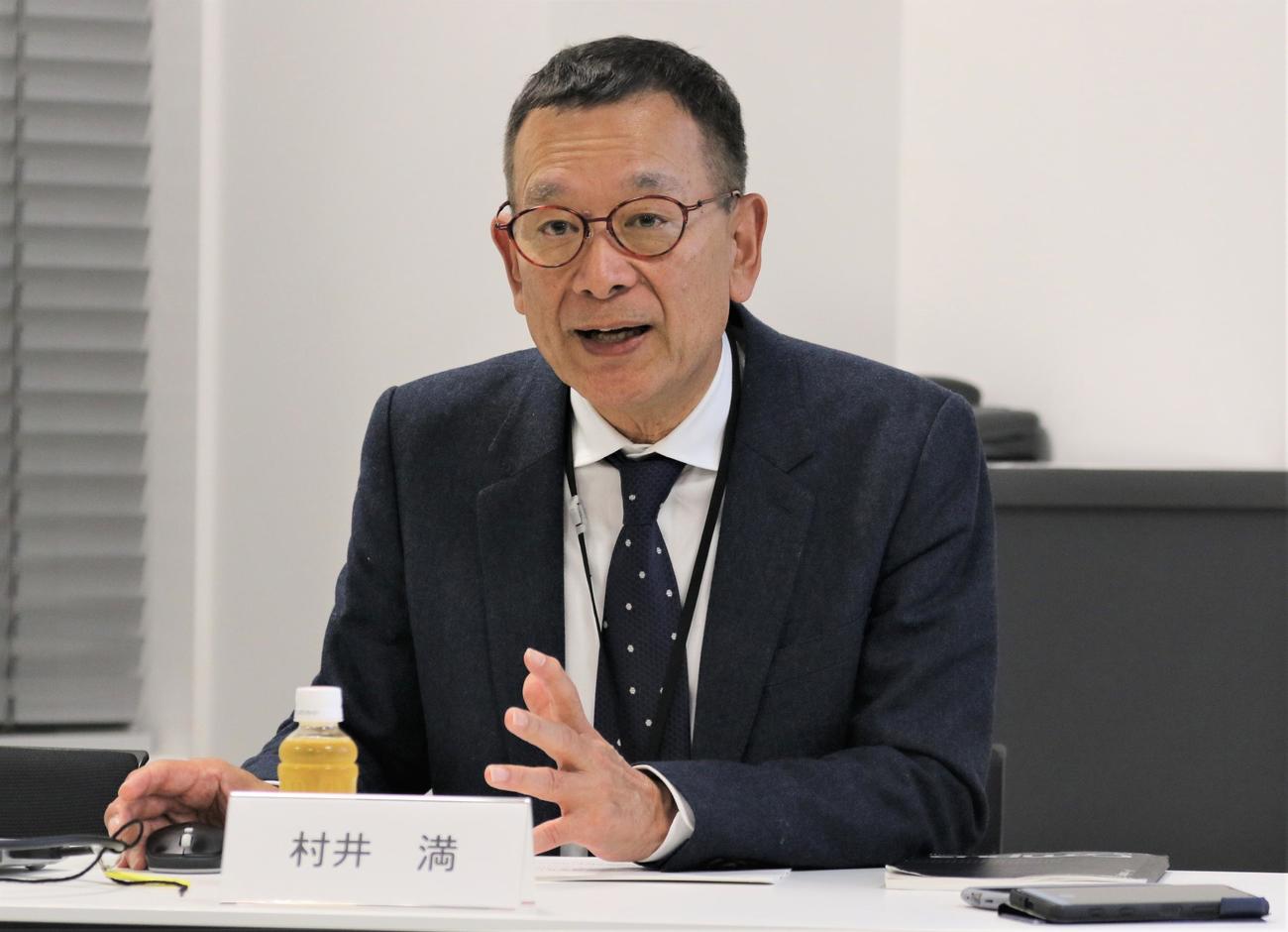 経営健全化に向けた方針を発表した日本バドミントン協会の村井満会長（撮影・藤塚大輔）