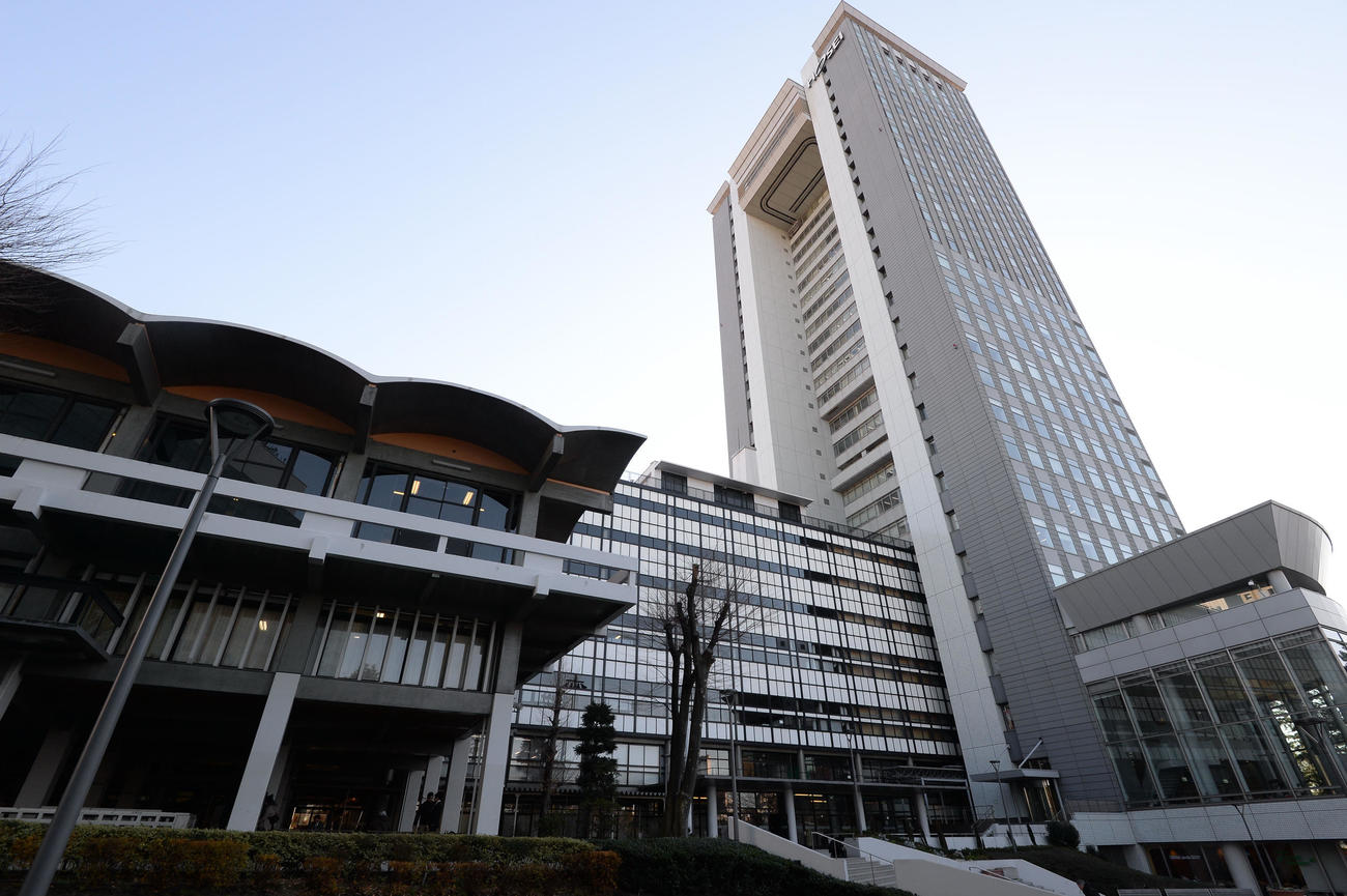 法政大学の校舎（2014年1月撮影）