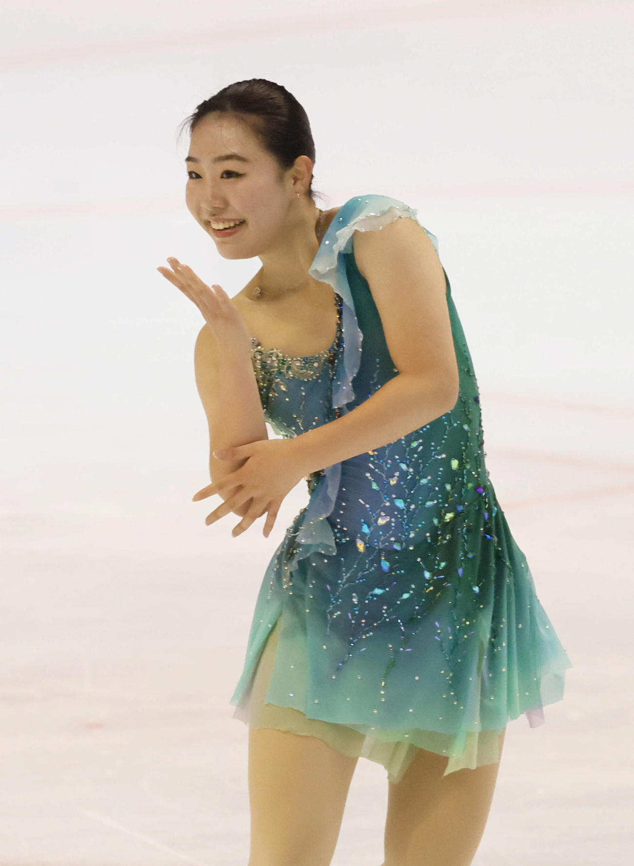 演技を披露する荒木菜那（2023年10月28日撮影）