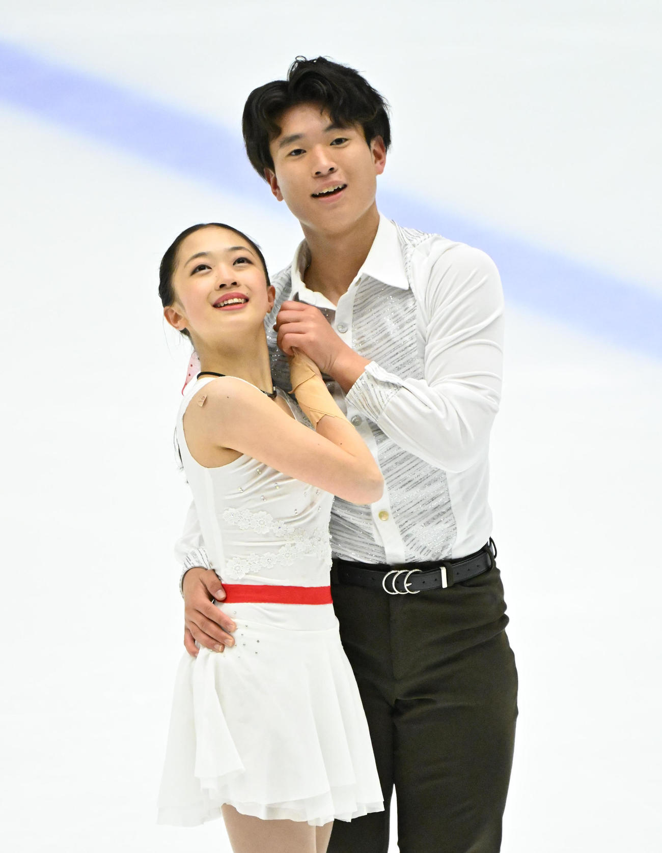 演技をする清水咲衣（左）本田ルーカス剛史ペア（2023年11月18日撮影）