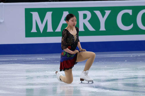 世界選手権女子SP　演技を終えてうつむく千葉百音（撮影・阿部健吾）