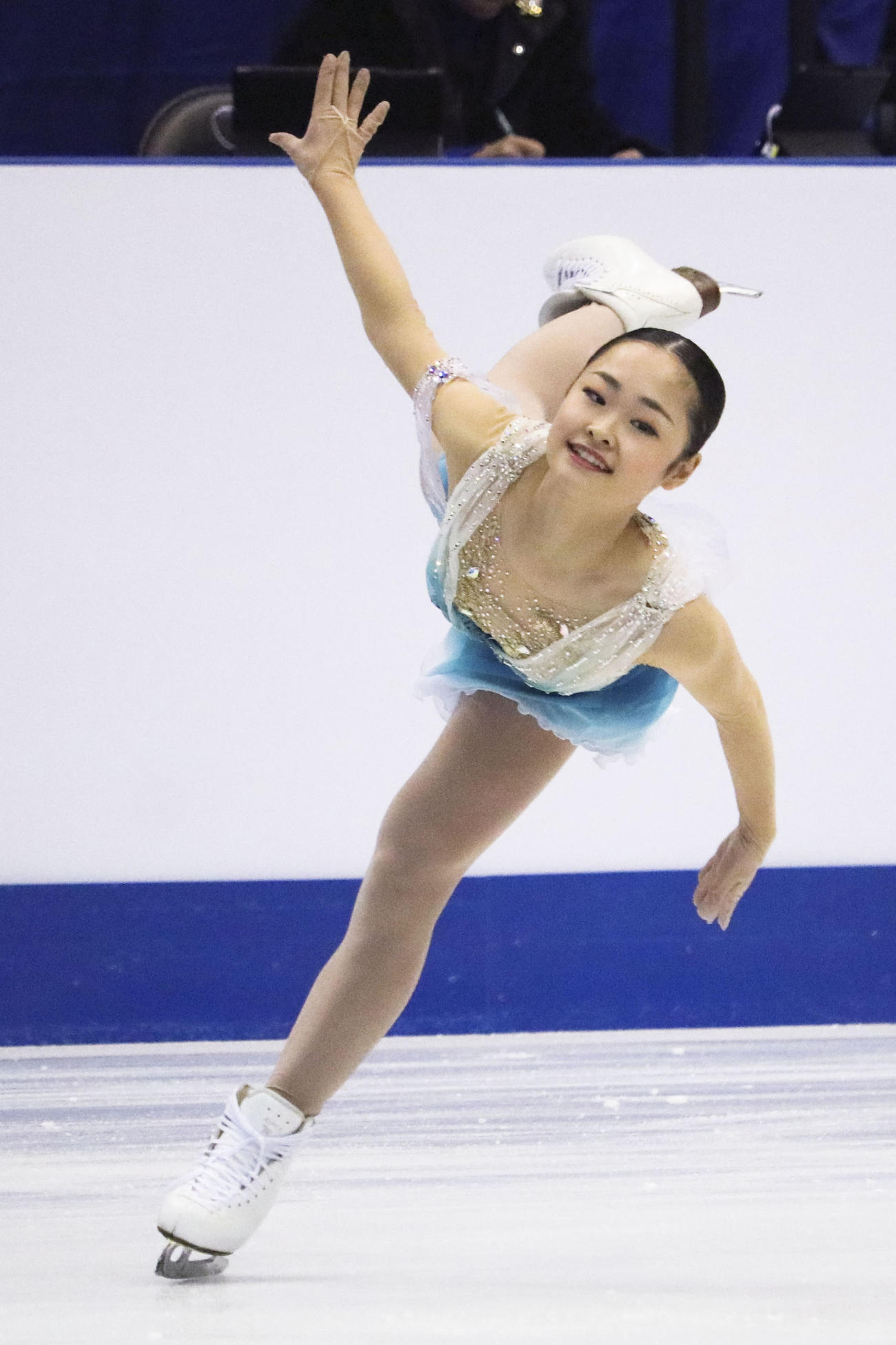 女子フリーで演技する島田麻央（共同）