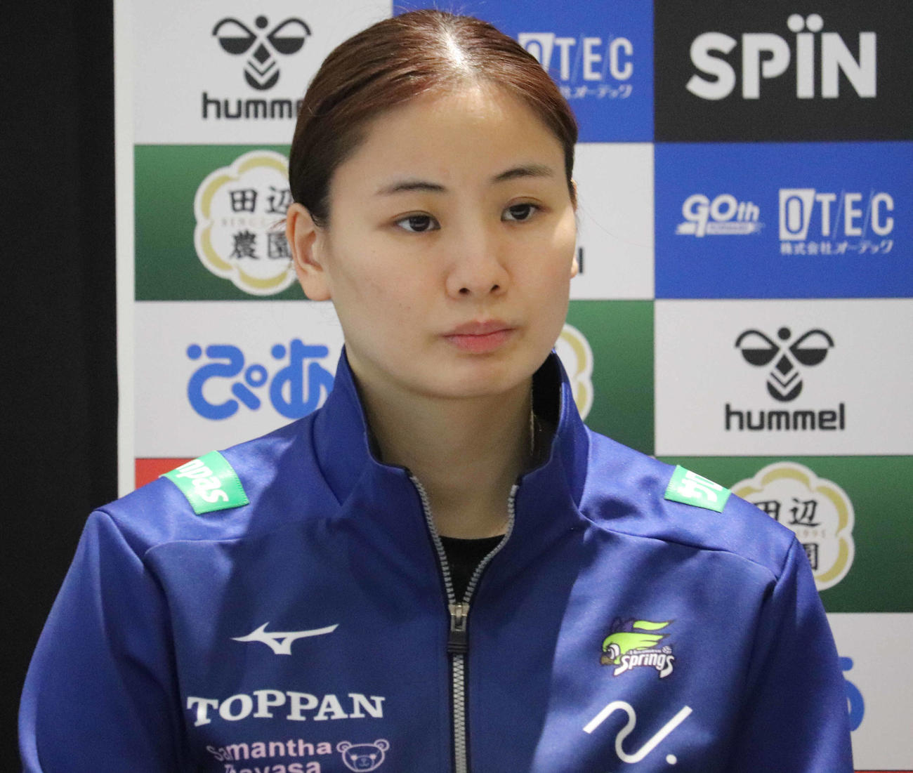 会見に出席した久光の西村弥菜美（撮影・竹本穂乃加）