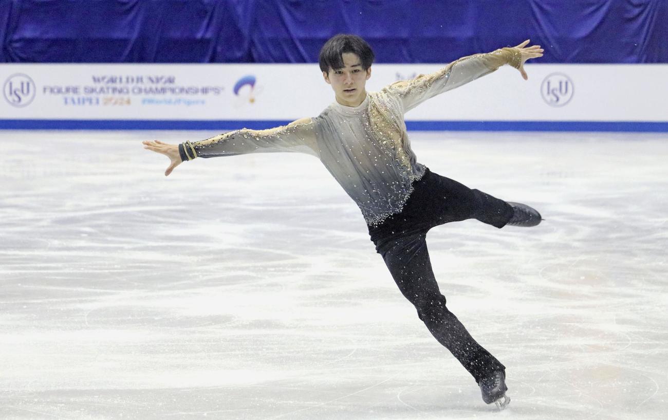 男子フリーで演技する中村俊介＝台北（共同）