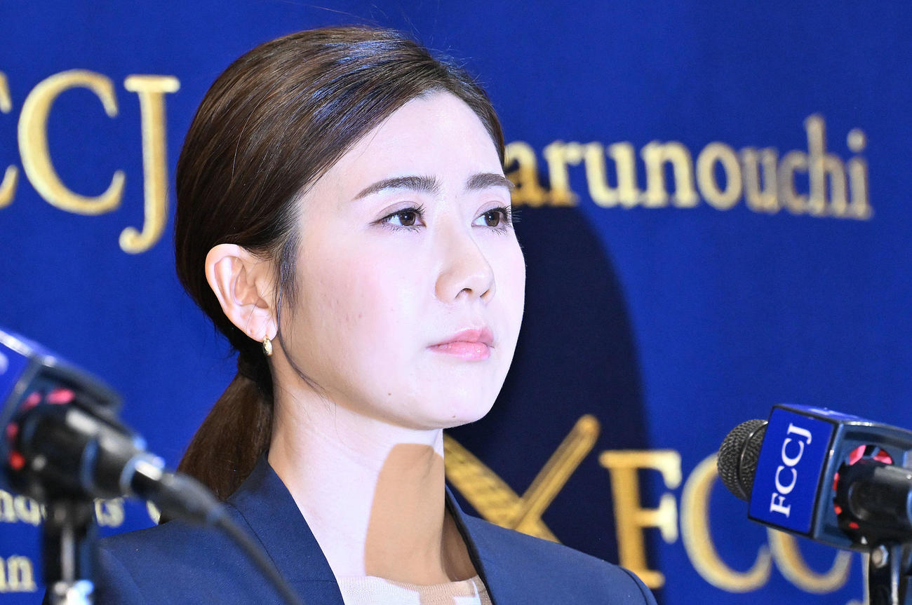 会見に臨む福原愛さん（撮影・滝沢徹郎）