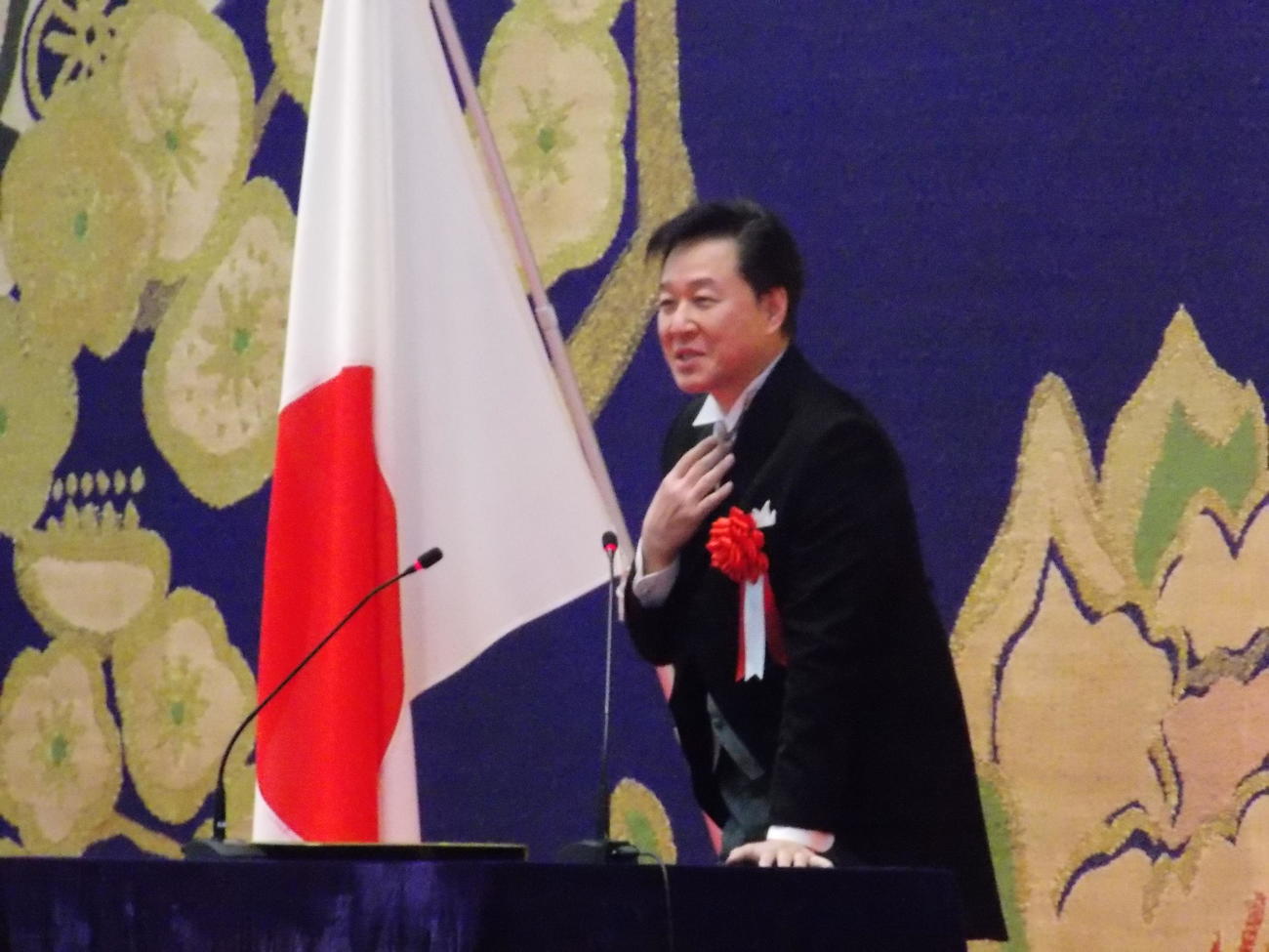 日体大の卒業式で祝辞を述べる川合俊一氏（撮影・松本航）