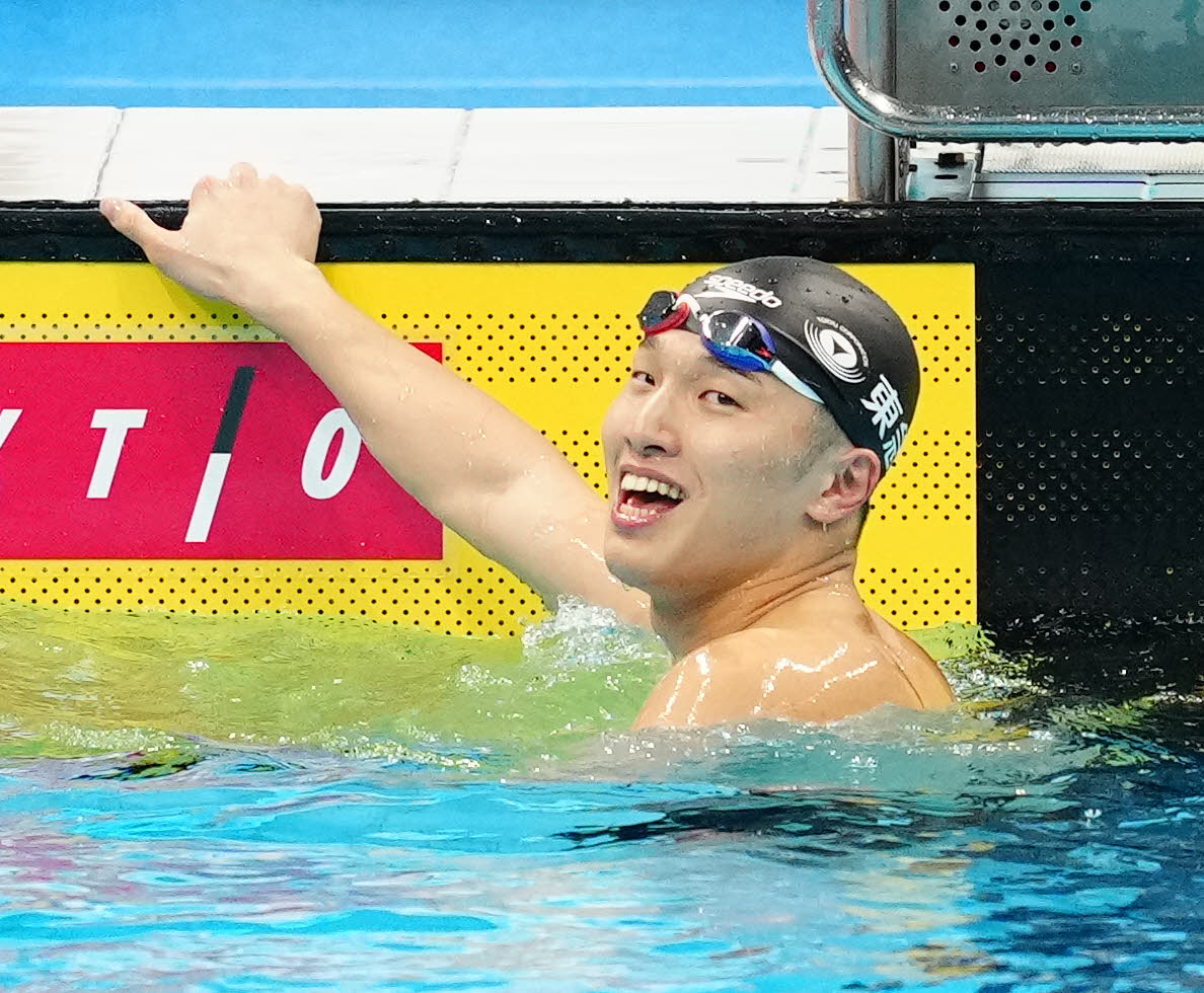パリ五輪代表選考会の男子100メートル平泳ぎ予選に臨んだ深沢大和（撮影・江口和貴）