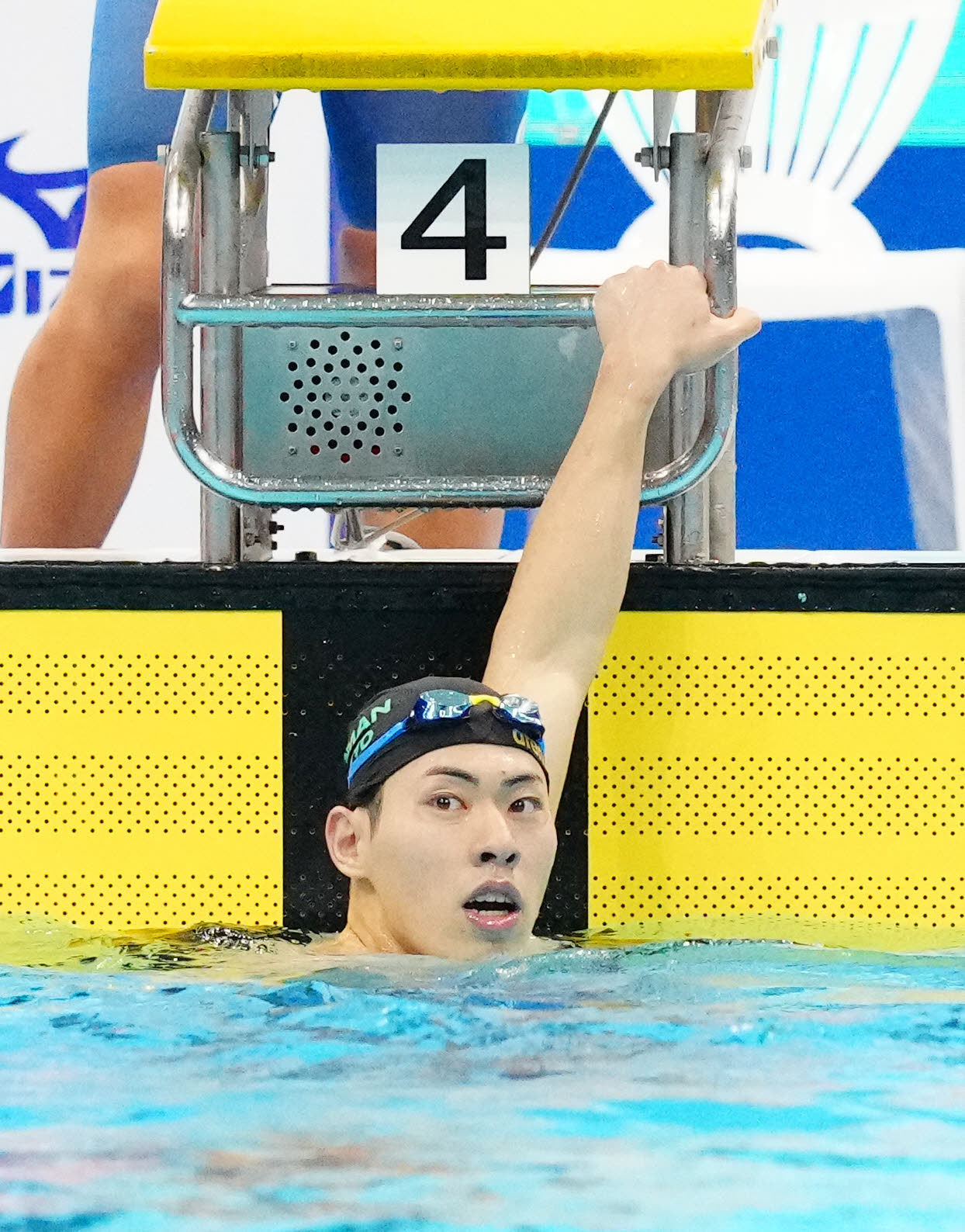 パリ五輪代表選考会の男子400メートル個人メドレー予選に臨んだ本多（撮影・江口和貴）