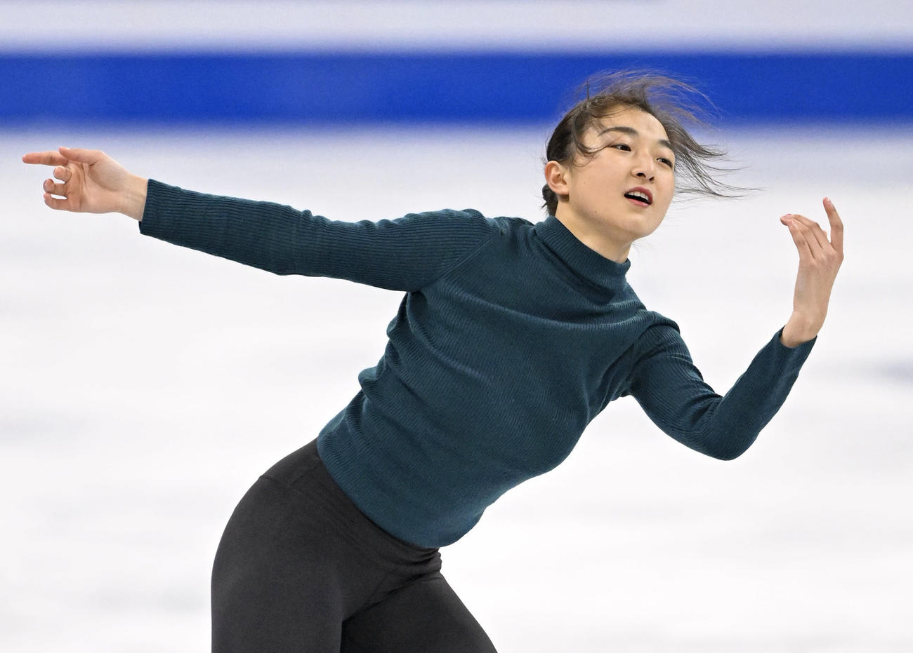 公式練習で調整する坂本花織＝モントリオール（共同）