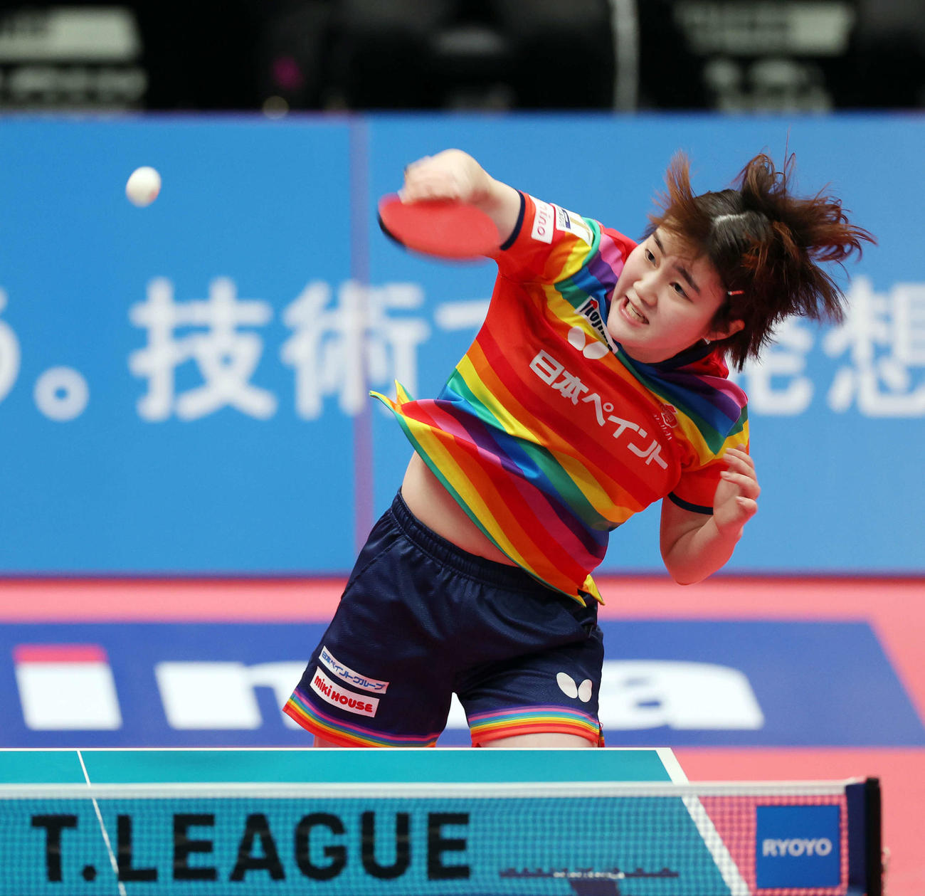 日本生命対日本ペイント　打ち返す日本ペイント・大藤（撮影・宮地輝）