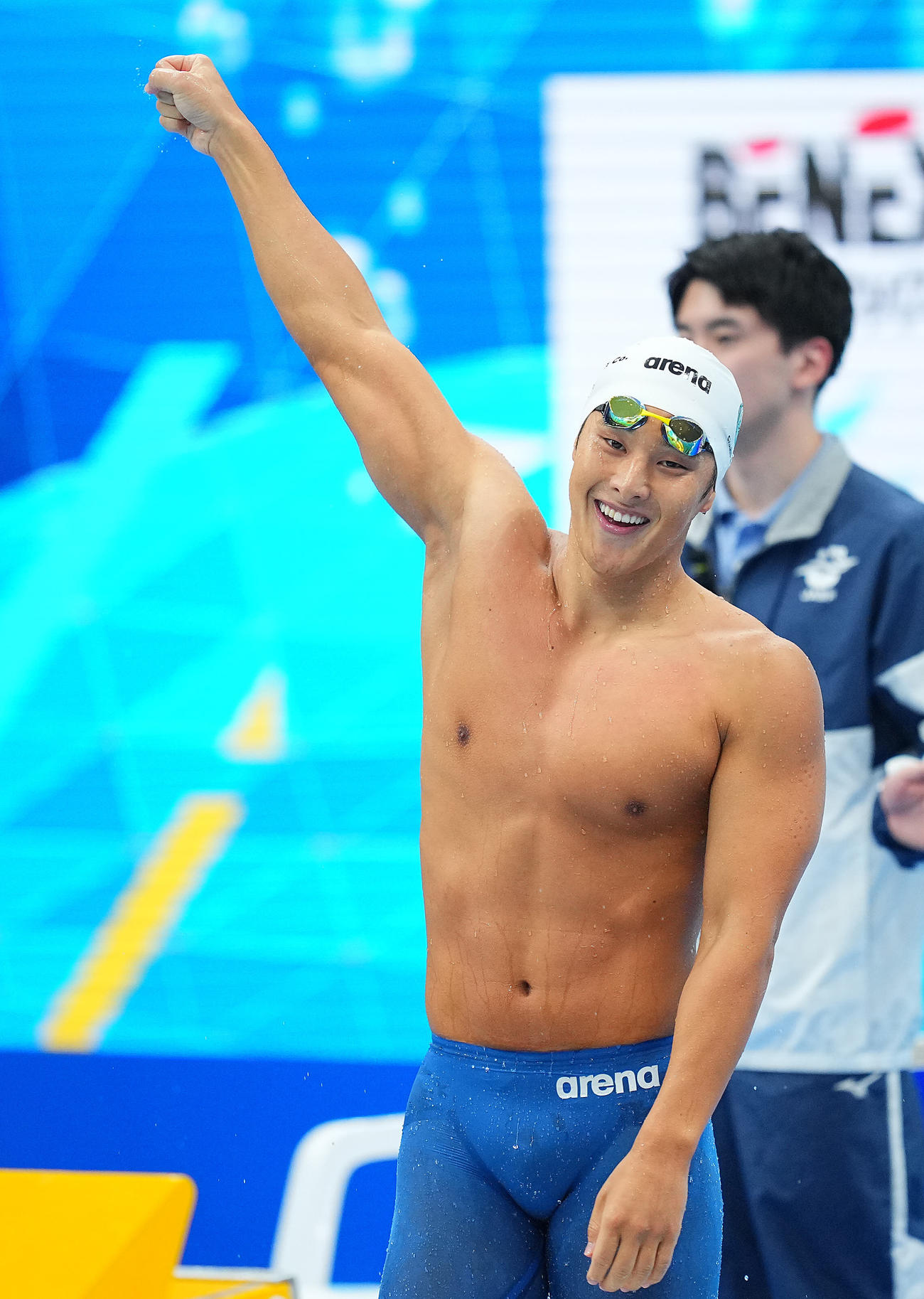 男子200メートル個人メドレー決勝、派遣標準記録を突破しガッツポーズする瀬戸（撮影・垰建太）