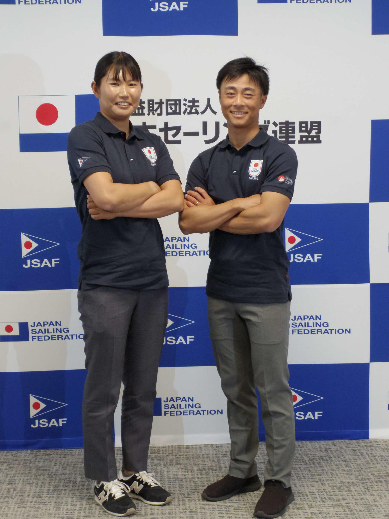 セーリングの混合470級でパリ五輪日本代表に内定した岡田奎樹（右）と吉岡美帆