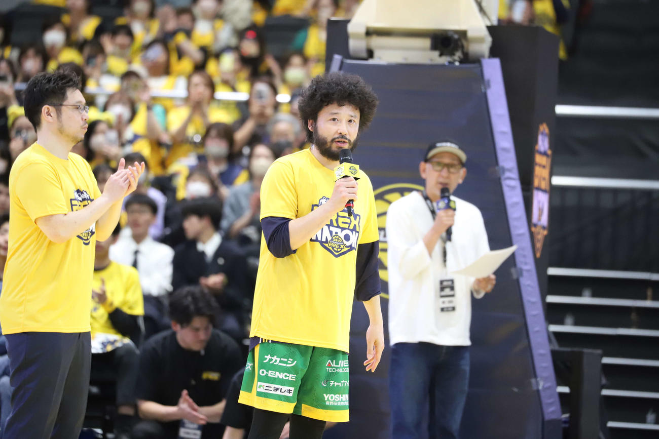 宇都宮対仙台　今週末の地区2位A東京との決選に向けて意欲を見せる宇都宮の田臥主将（撮影・沢田啓太郎）