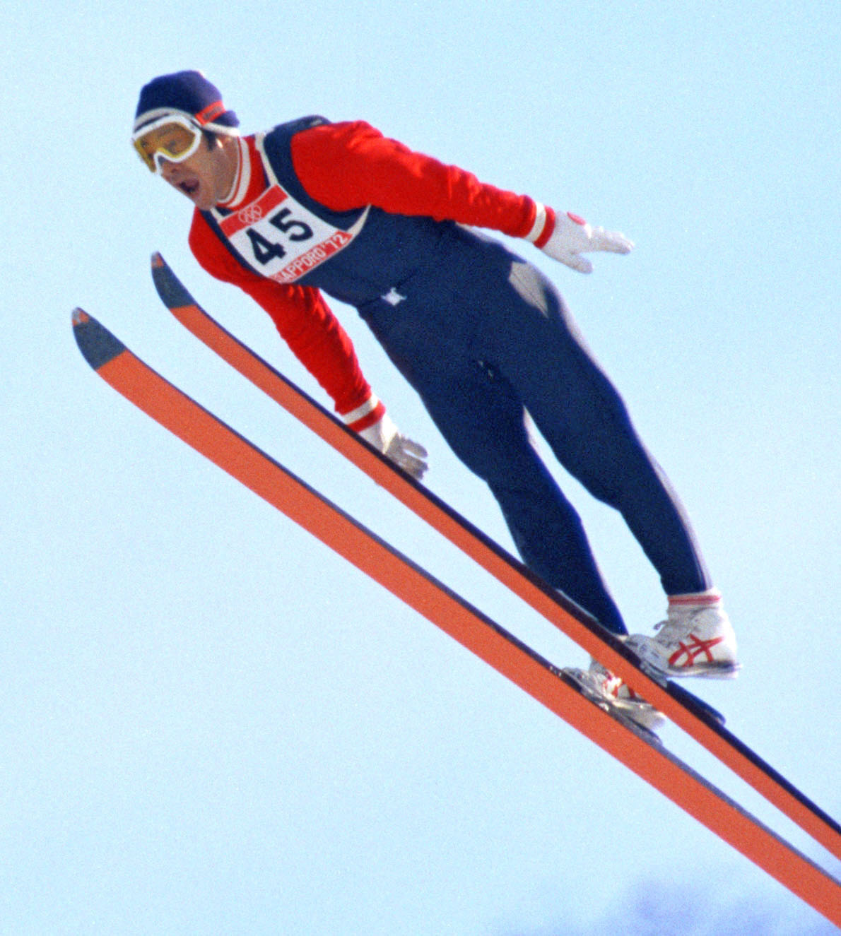 1972年札幌冬季五輪のスキー・ジャンプ70 メートル 級で優勝した笠谷幸生さん＝宮の森（1972年2月6日、共同）