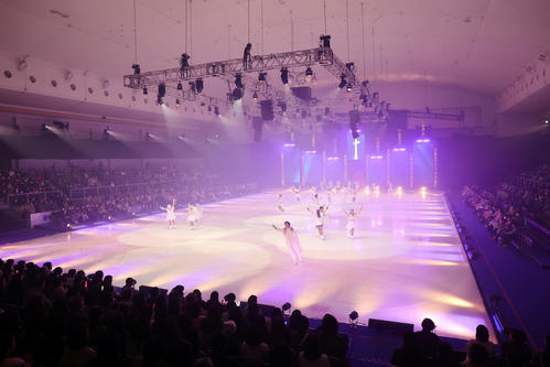 さまざまな出演者が登場した「プリンスアイスワールド2024－2025横浜公演」（撮影・足立雅史）