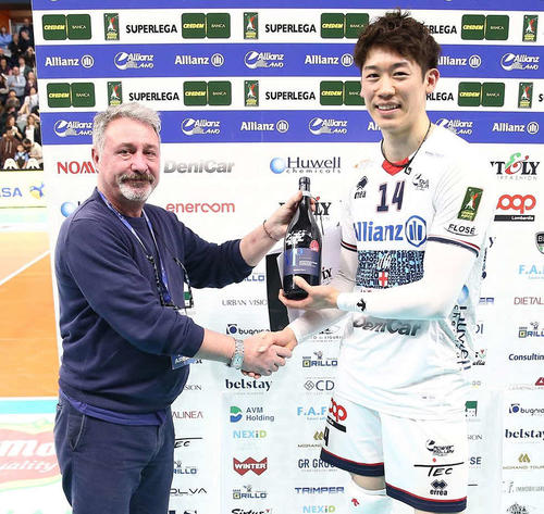 バレー】石川祐希28得点でMVP ミラノ初の3位導き「どこのチームでも