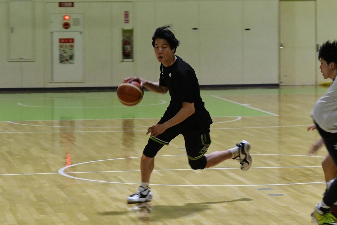 現役最後の試合となるA東京戦に向けた公開練習に参加したレバンガ北海道の桜井（撮影・石井翔太）