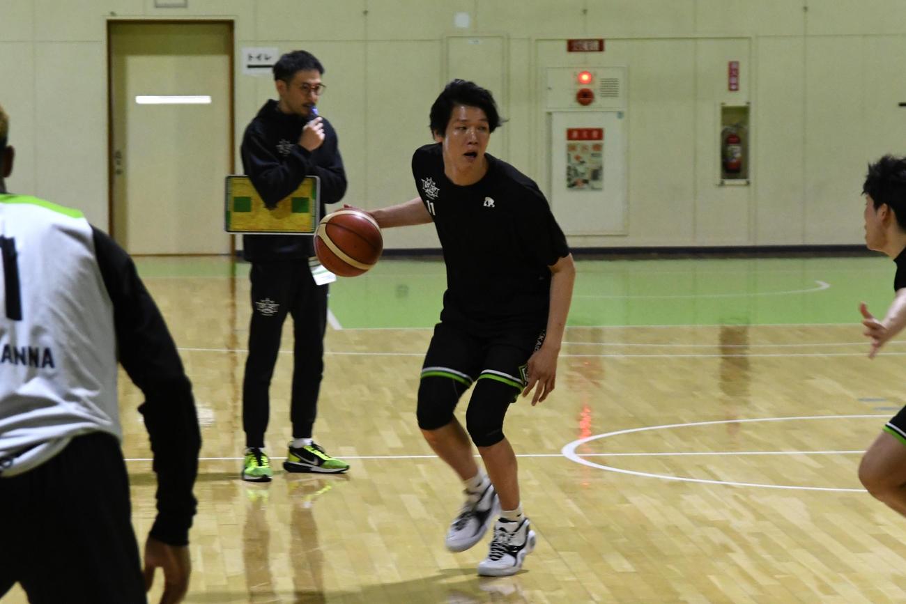 現役最後の試合となるA東京戦に向けた公開練習に参加したレバンガ北海道の桜井（撮影・石井翔太）