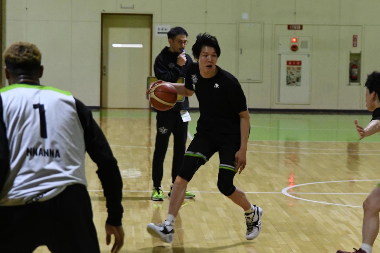 現役最後の試合となるA東京戦に向けた公開練習に参加したレバンガ北海道の桜井（撮影・石井翔太）