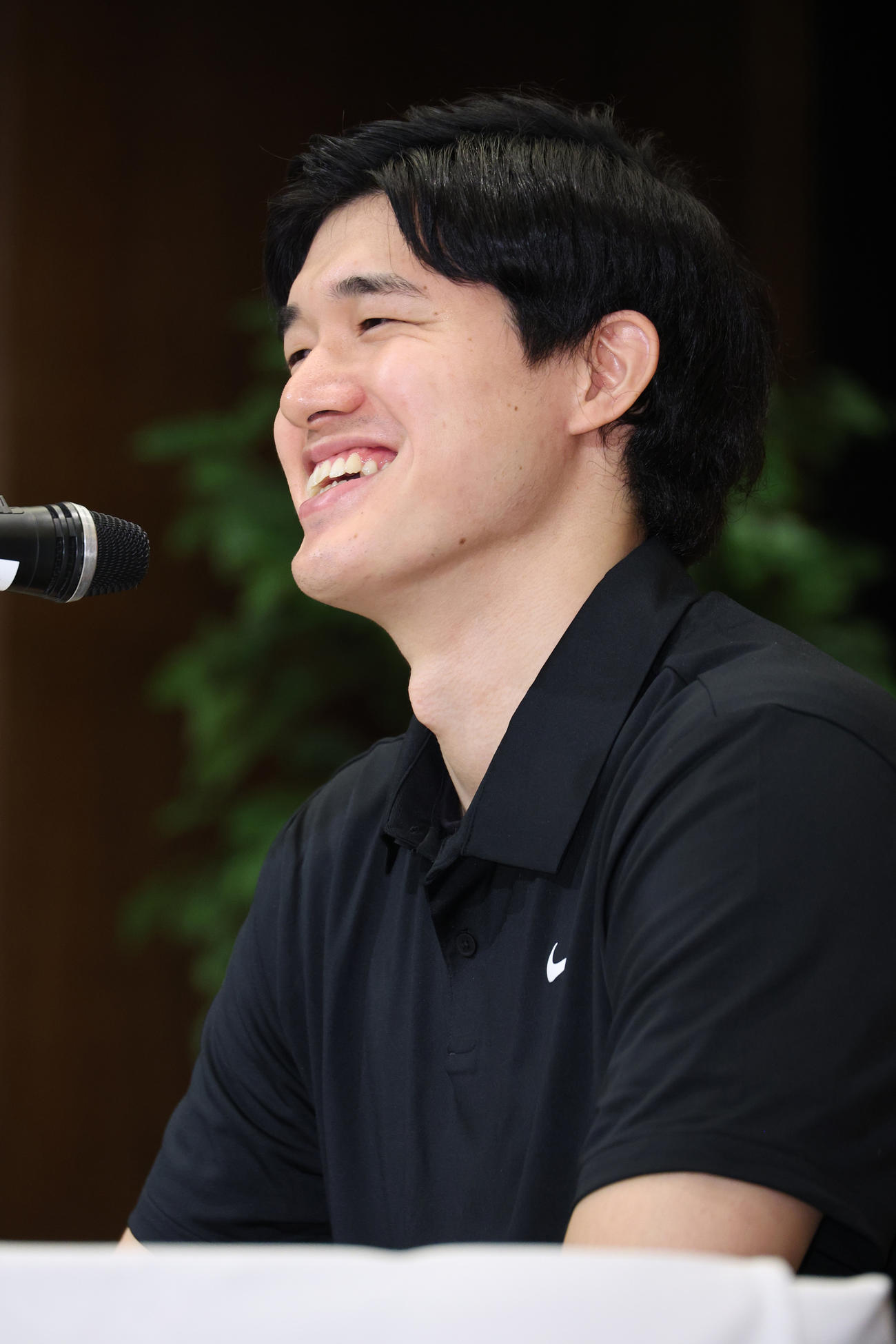 24年4月21日　帰国しシーズンをふり返る会見を行うバスケットボール渡辺（撮影・中島郁夫）
