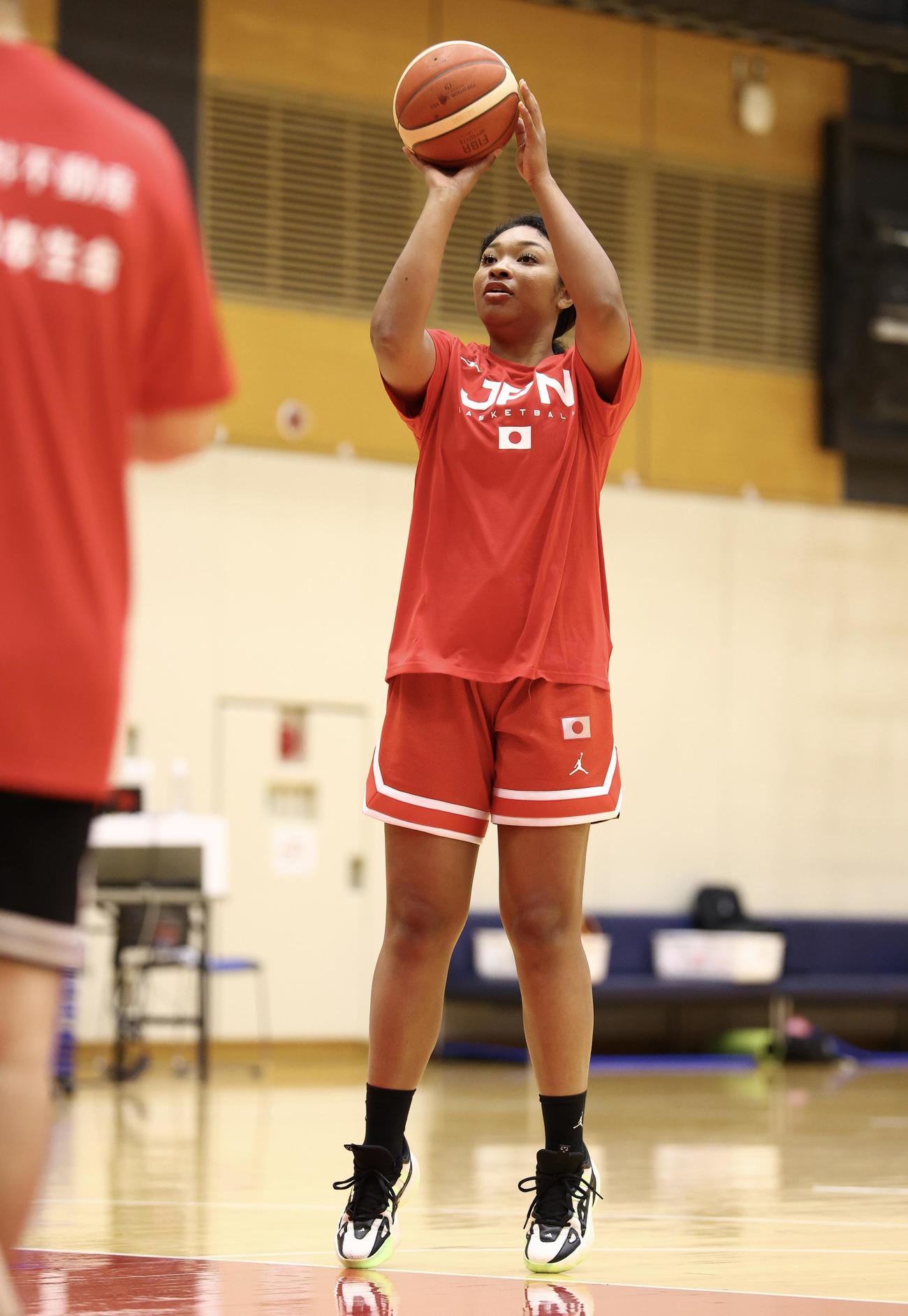 女子日本代表チームの第1次強化合宿に臨むオコエ（撮影・河田真司）