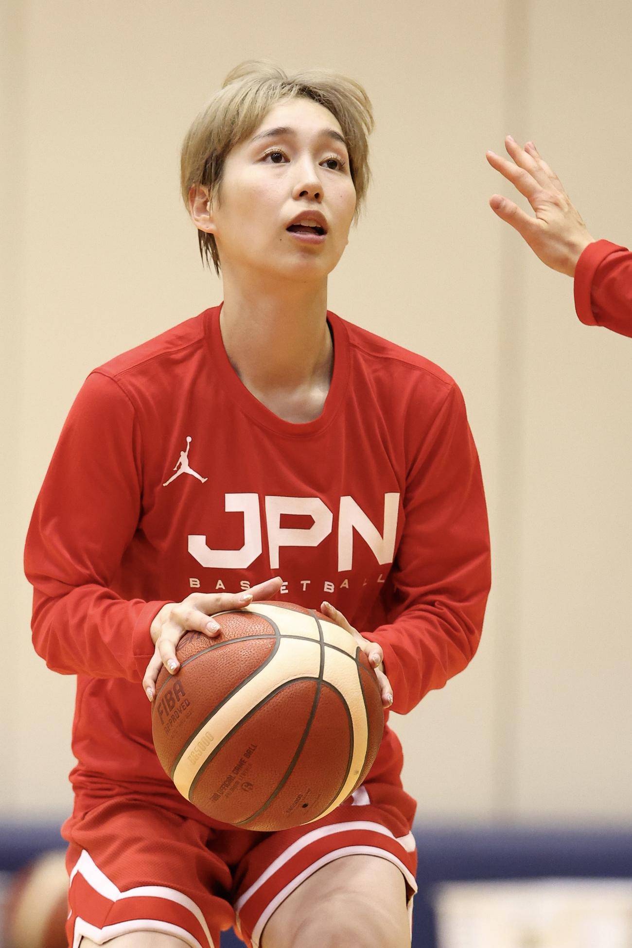 女子日本代表チームの第1次強化合宿に臨む宮崎（撮影・河田真司）