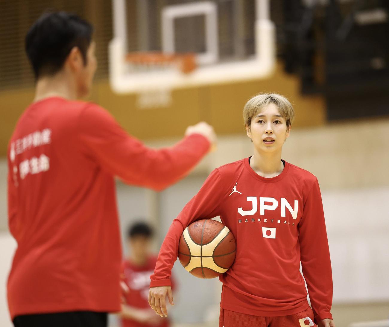 女子日本代表チームの第1次強化合宿に臨む宮崎（撮影・河田真司）