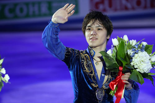 2018年3月　声援に応える2位の宇野昌磨