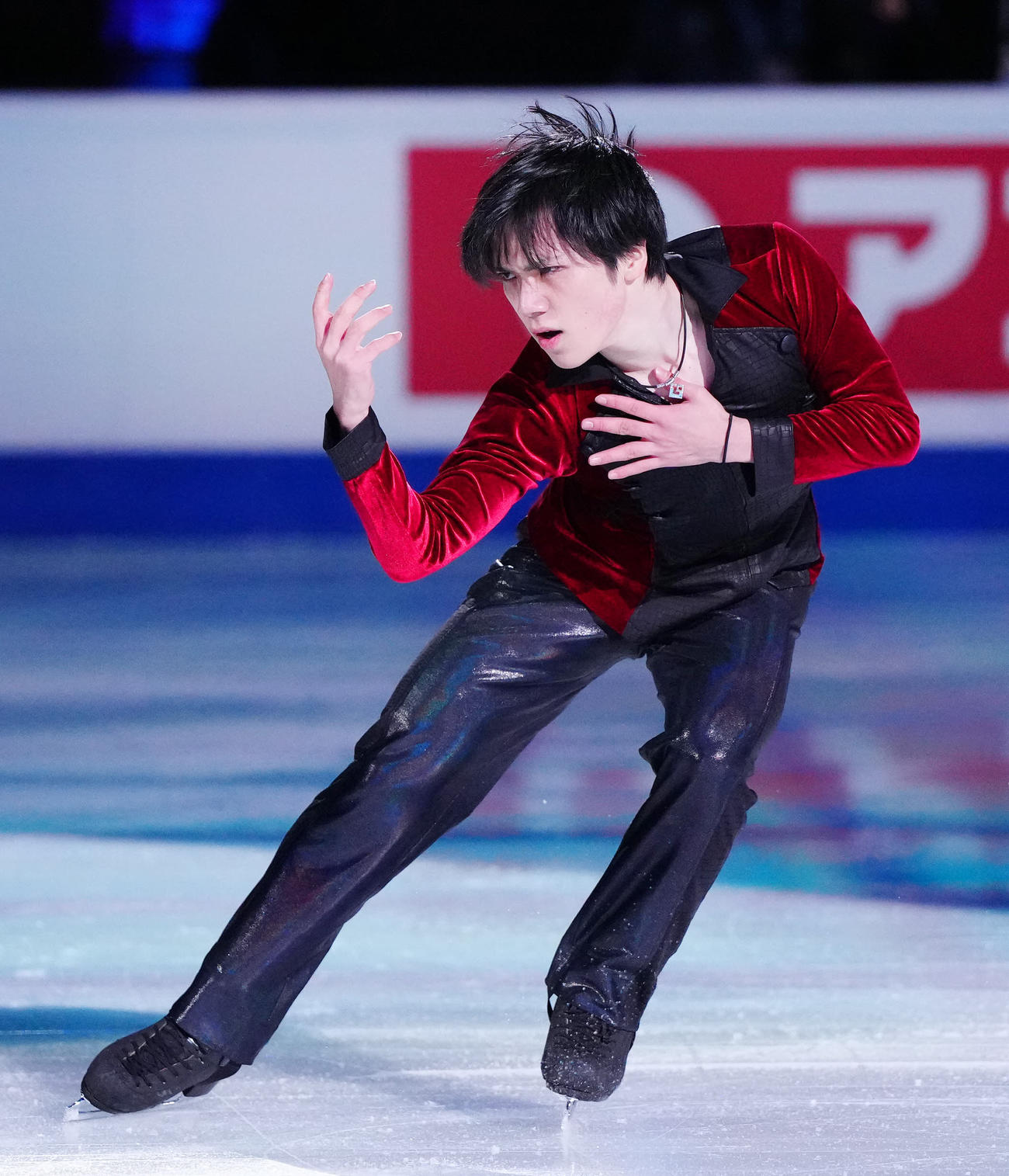 2023年12月　フィギュアスケートGPファイナルのエキシビションに臨む男子2位の宇野