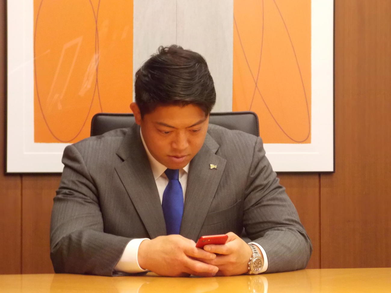 「GAME×GAME」を体験する埼玉のフッカー坂手淳史主将（撮影・松本航）
