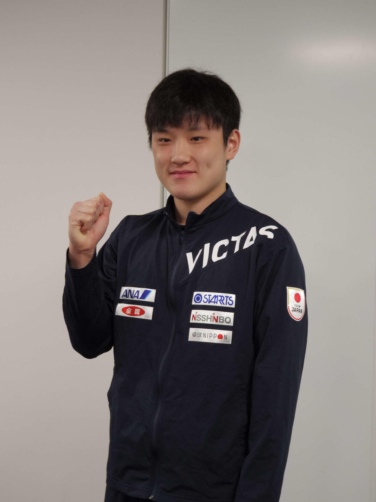 卓球男子の張本智
