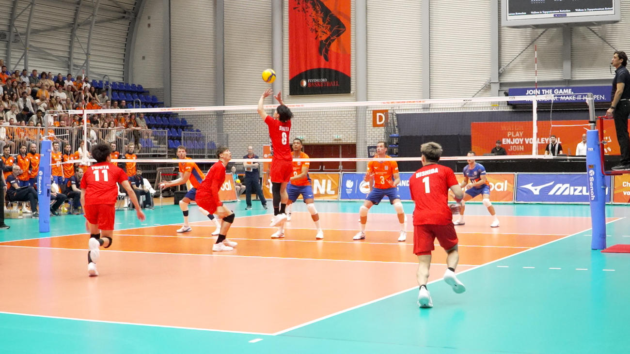 オランダ代表と練習試合を行うバレーボール男子日本代表（C）JVA