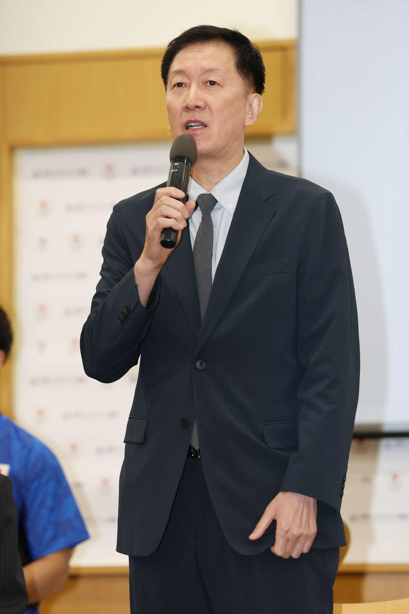 バドミントン日本代表内定会見で意気込みを語る朴ヘッドコーチ（撮影・宮地輝）