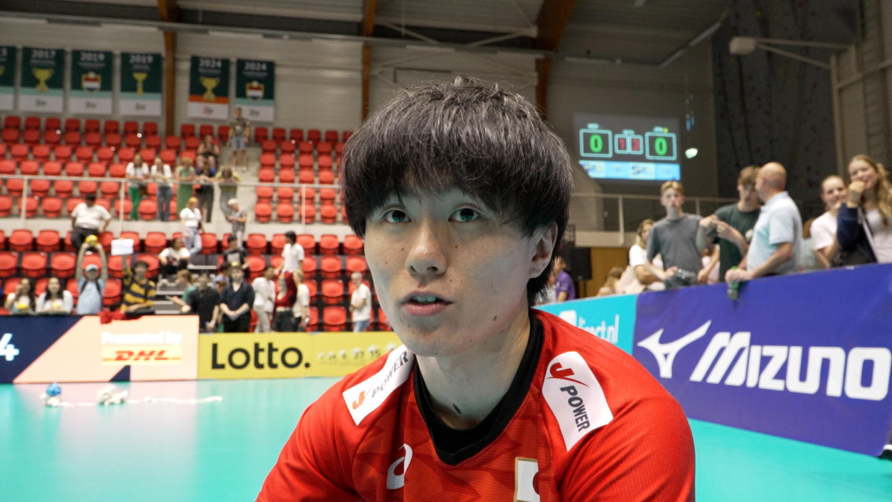 インタビューに応じる小川智大（C）JVA