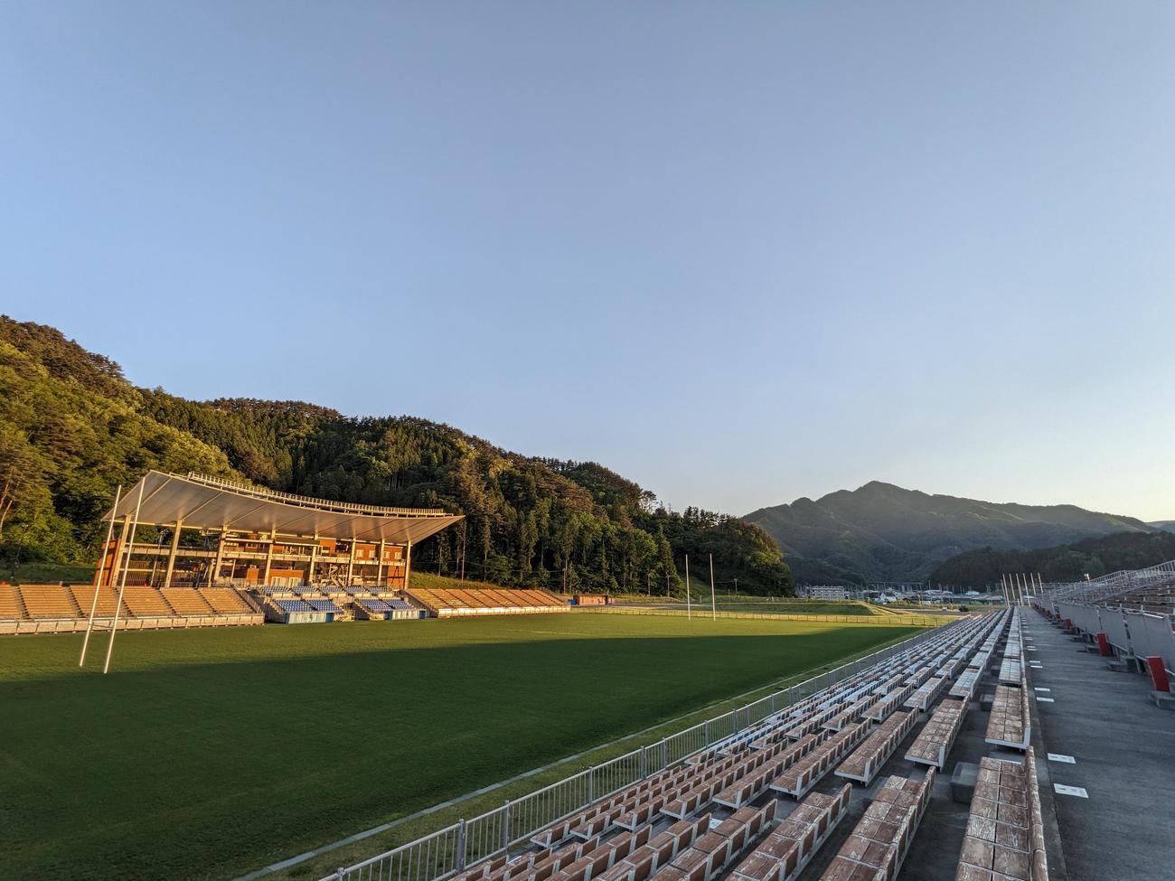 ラグビーをきっかけに整備された釜石鵜住居復興スタジアム（撮影・濱本神威）