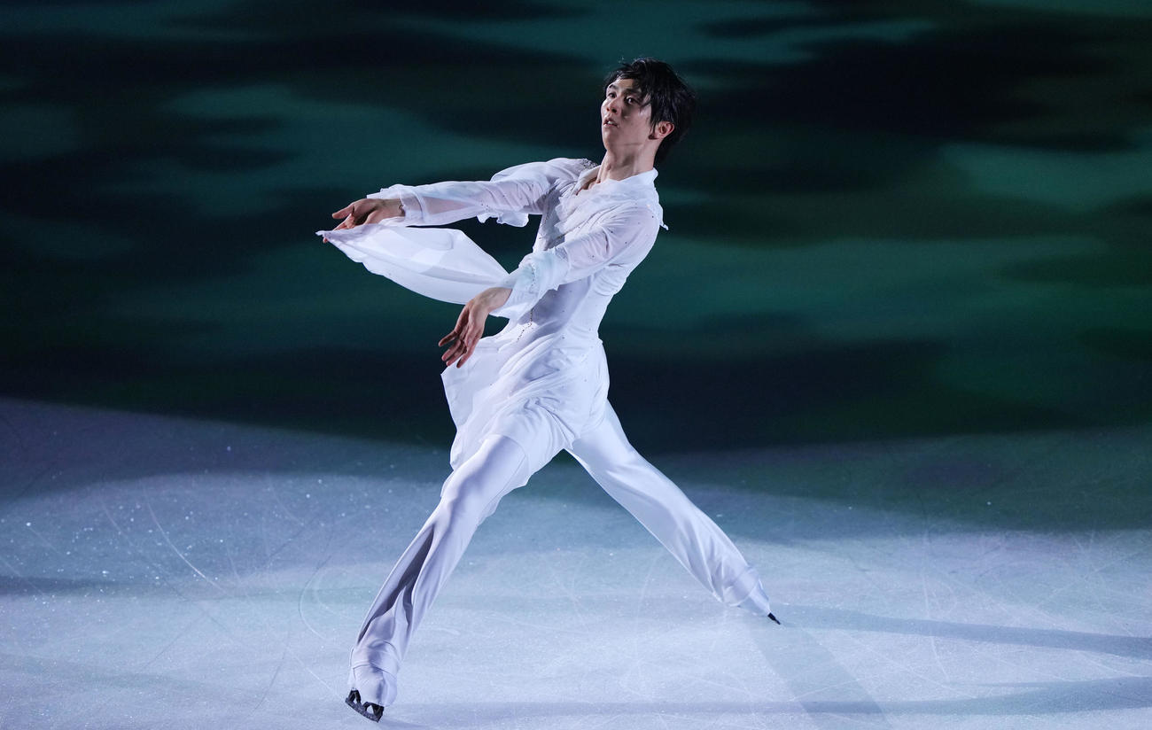 観客を魅了する羽生結弦（撮影・横山健太）