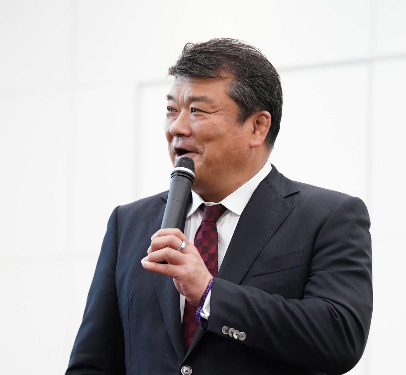 パリ五輪柔道日本代表内定選手壮行会に臨むパーク24所属の吉田総監督（撮影・小沢裕）