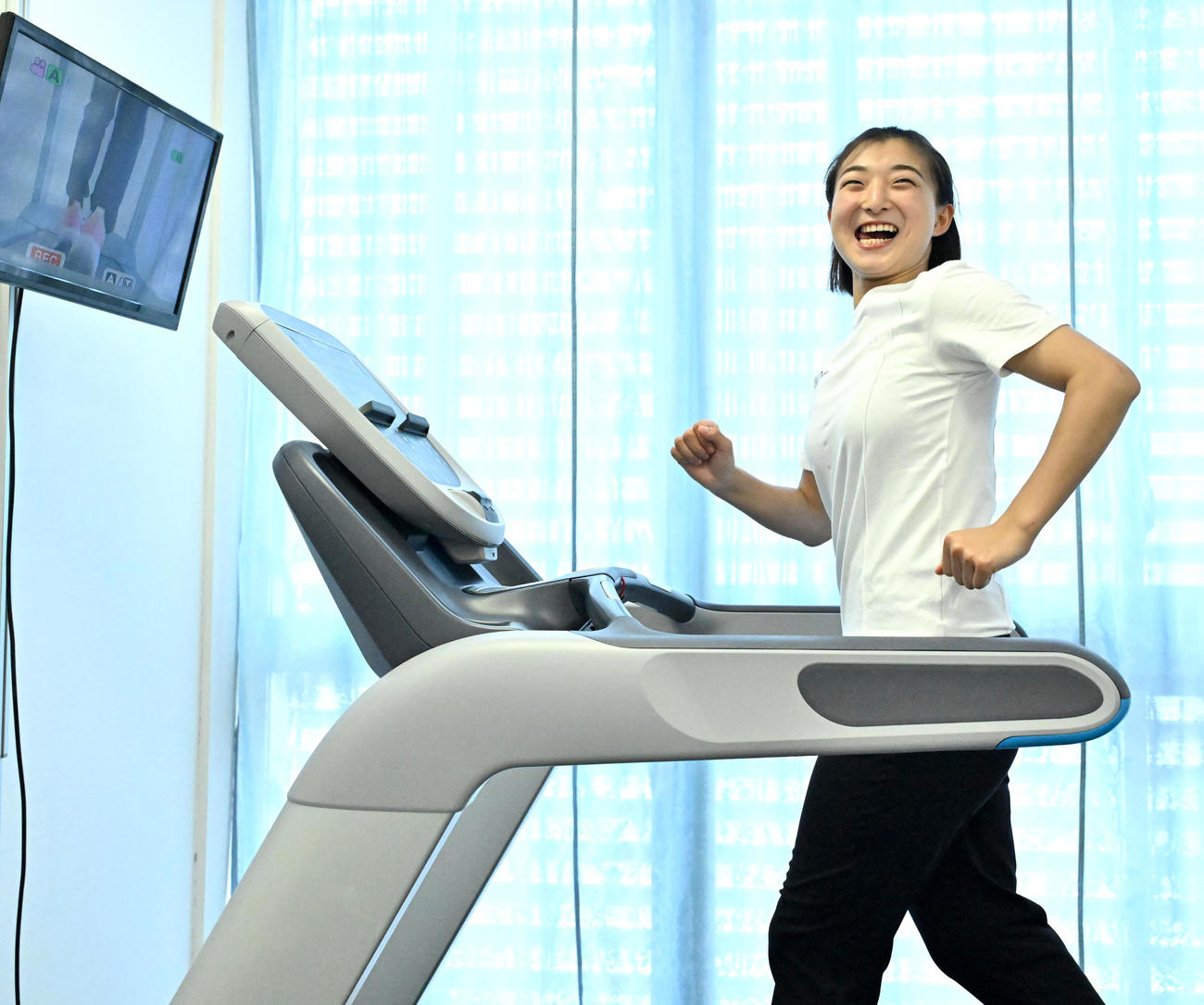 低酸素室によるトレーニングを行う坂本花織（撮影・石井愛子）