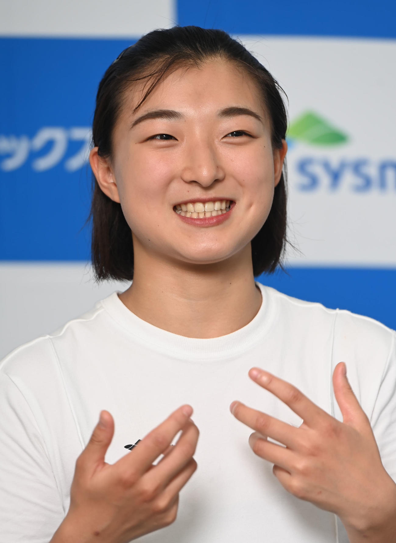 合同練習の感想を話す坂本花織（撮影・石井愛子）