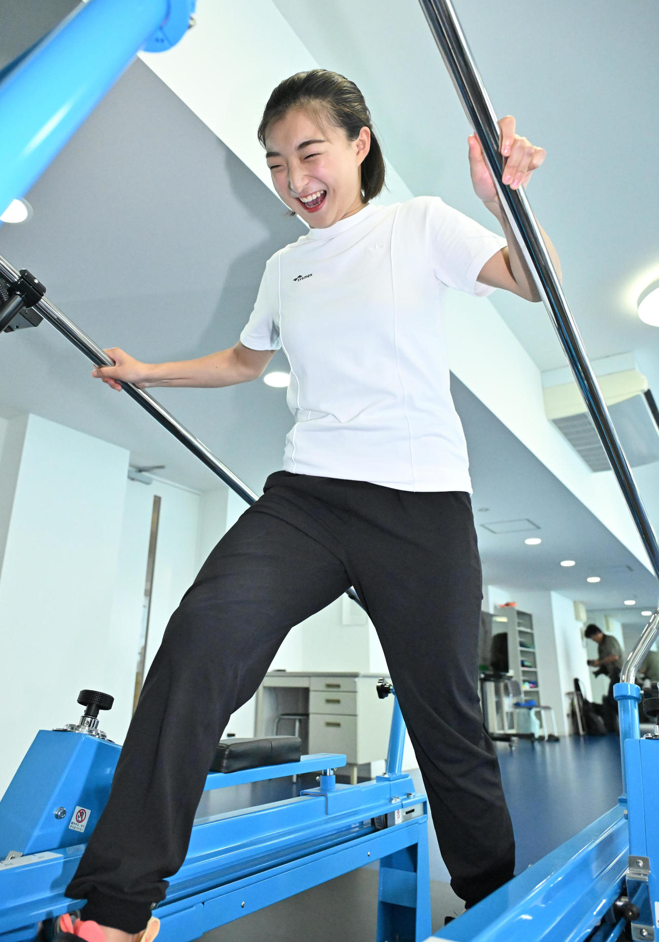 認知動作型スプリントトレーニングマシーンカンド君によるトレーニングを行う坂本花織（撮影・石井愛子）