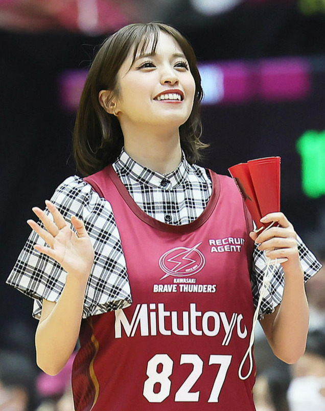 村島未悠（2023年10月撮影）