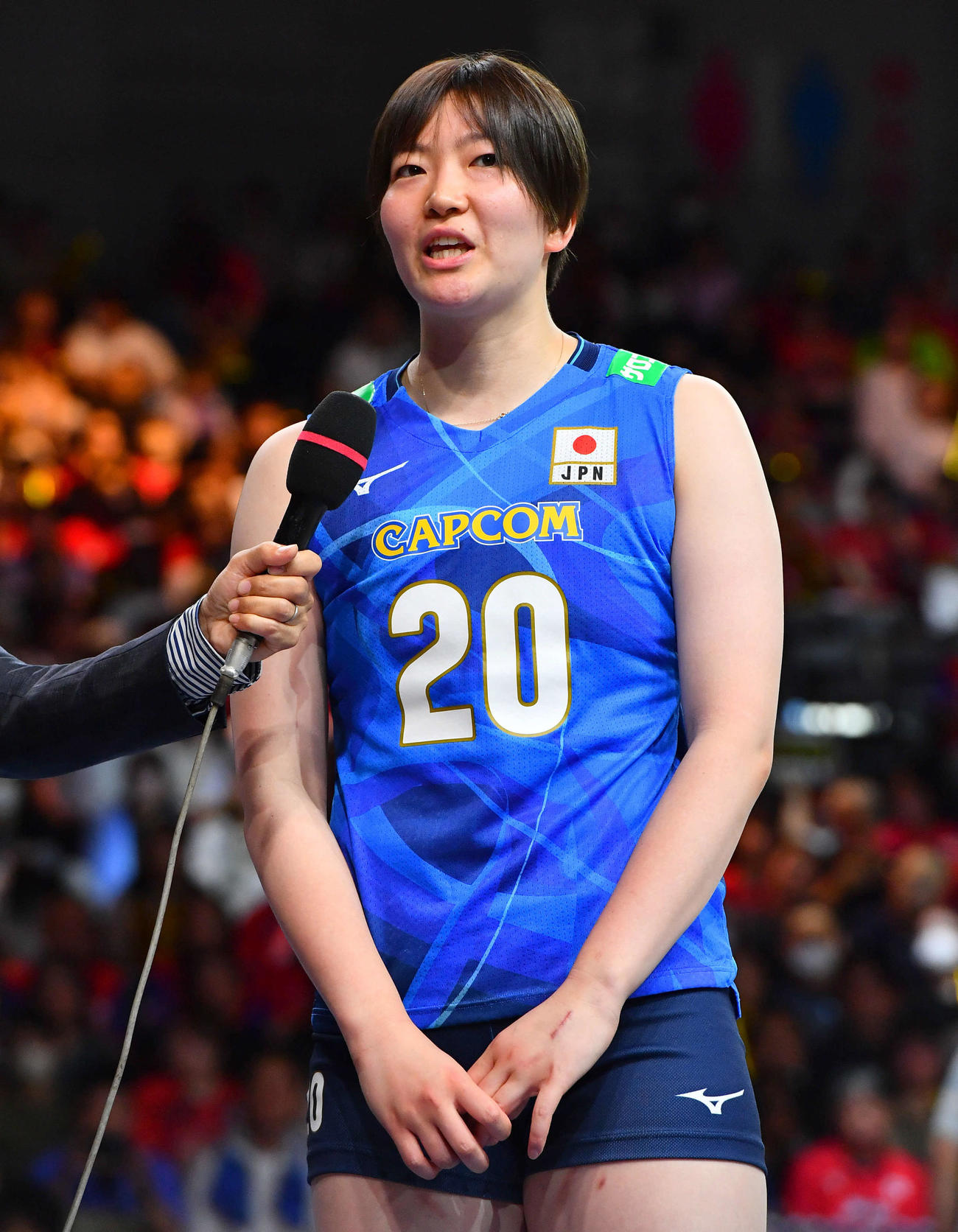 日本対セルビア　試合後にインタビューを受ける荒木（撮影・岩下翔太）