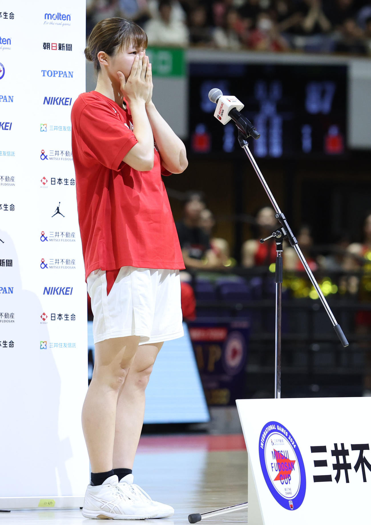 日本対オーストラリア　地元北海道での試合に感極まる東藤（撮影・佐藤翔太）