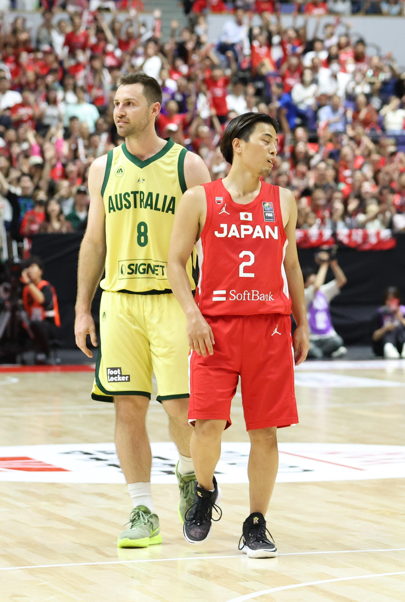 日本対オーストラリア　第4Q終了間際、シュートを決めるも浮かない表情の富樫（撮影・佐藤翔太）