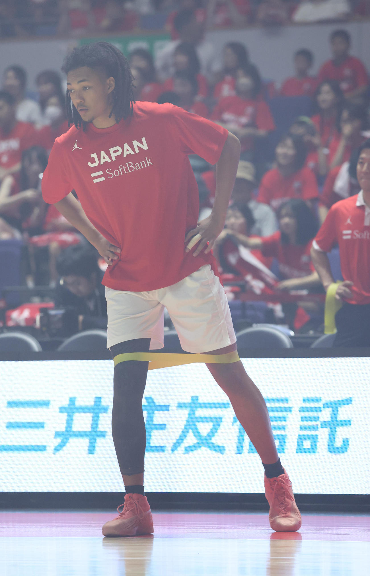 日本対オーストラリア　試合前、ウオーミングアップするジェイコブス晶（撮影・佐藤翔太）