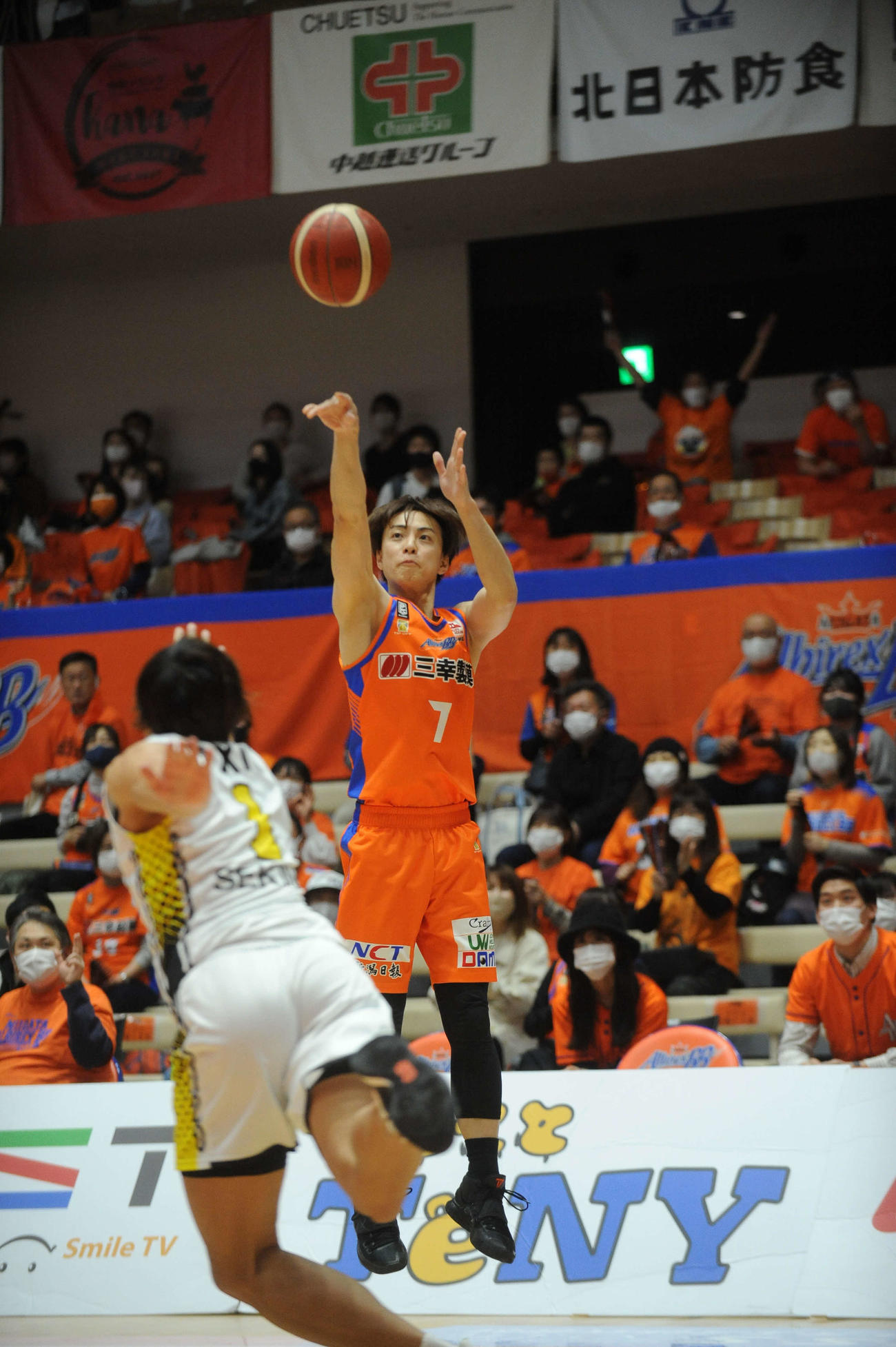 新潟在籍時の21年3月21日、SR渋谷戦で3点シュートを放つ五十嵐