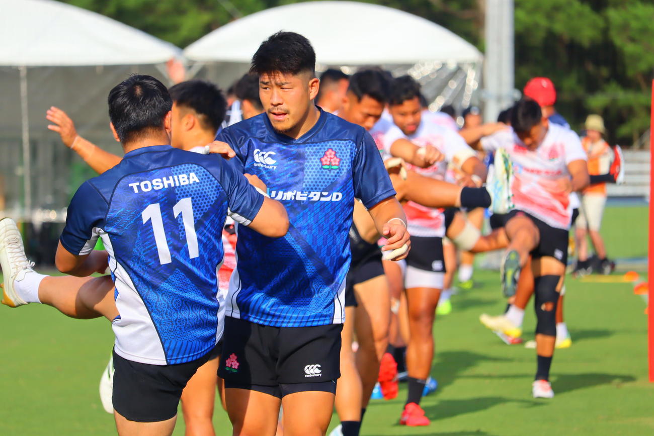 宮崎合宿に参加するラグビー日本代表松田（C）JRFU