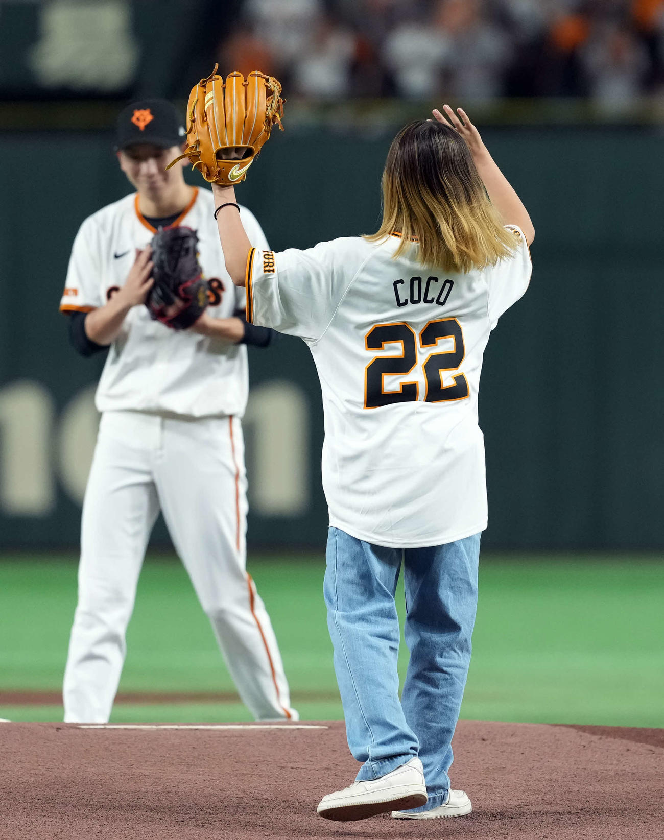 巨人対阪神　背番号「22」を付け登場した吉沢恋（撮影・たえ見朱実）