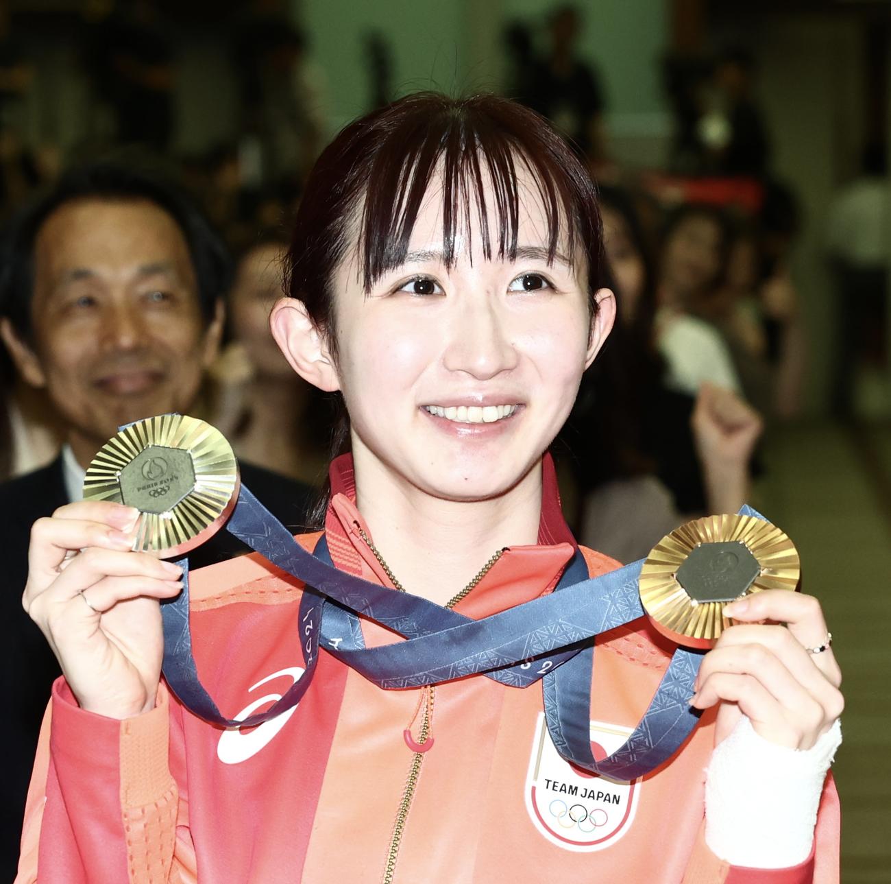 パリ五輪チームニッセイ報告会に臨む早田（撮影・河田真司）