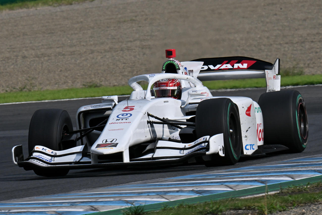 スーパーフォーミュラ第5戦を制したDANDELION RACINGの牧野任祐（JRP提供）